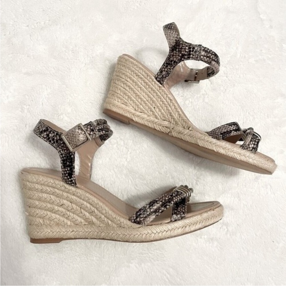 Carvela by Kurt Geiger Snakeskin Wedge Sandals
 Size 39/8‎